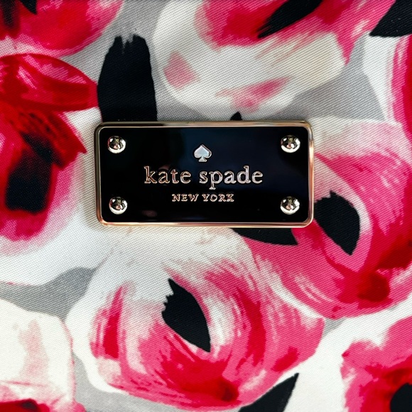 ♠️Kate Spade♠️ Pink and Black Floral Cosmetic Bag - Picture 2 of 11